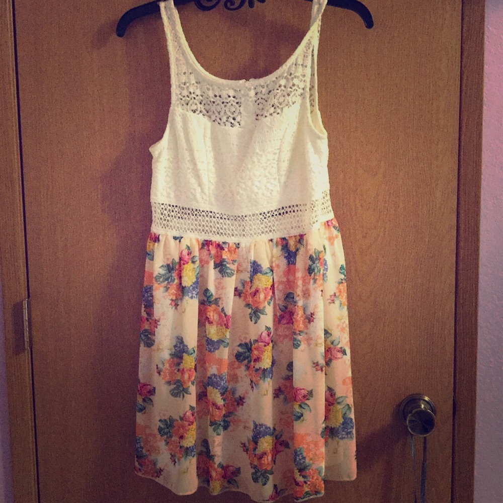 Flowy summer dress